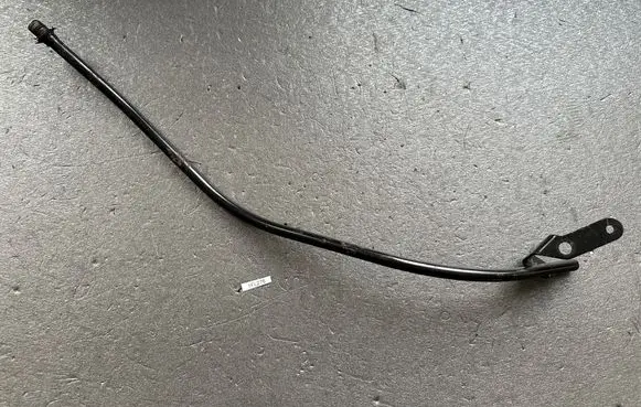 Nissan Patrol Y61 Oil level dip stick 11150VC101