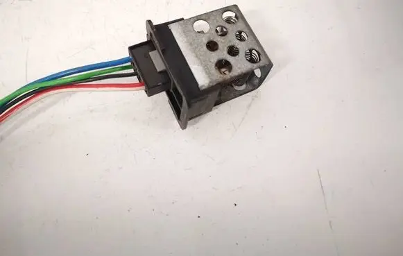 Opel Zafira A Heater blower motor/fan resistor 90559834