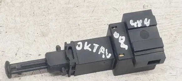 Skoda Octavia Mk1 (1U) Brake pedal sensor switch 1009001