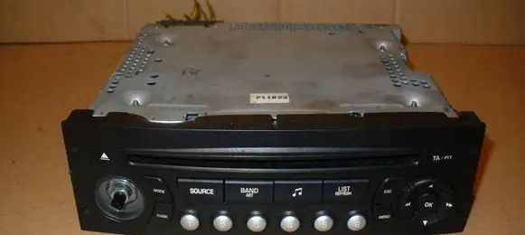 Citroen Jumpy Radio/CD/DVD/GPS head unit 96750215XT
