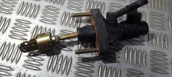 Toyota Avensis T250 Clutch master cylinder