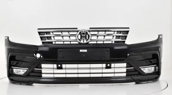 Volkswagen Tiguan Front bumper 5NA807221B