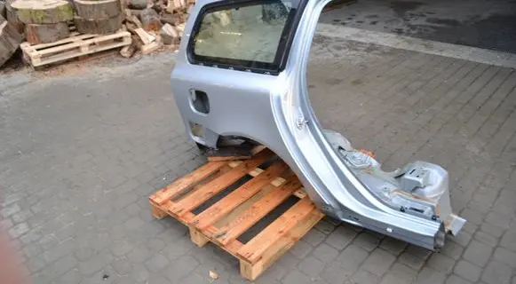 Volvo V70 Rear quarter panel 