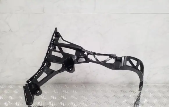 Mercedes-Benz EQE v295 Rear bumper mounting bracket A2958850404
