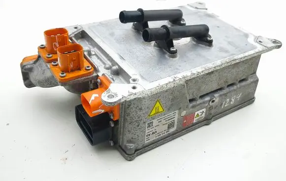 Seat Leon IV Voltage converter inverter 5QE915685C