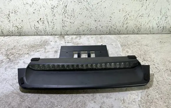 Volvo S80 Third/center stoplight 9483132