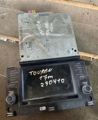Volkswagen Touran III Radio/CD/DVD/GPS head unit 3G0919605D