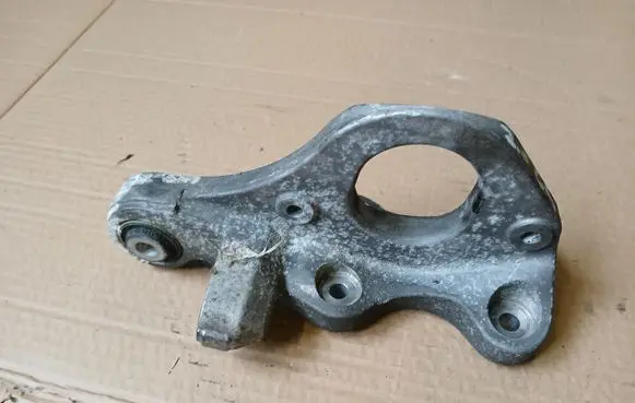 Volvo XC60 Driveshaft support bearing bracket 32222463