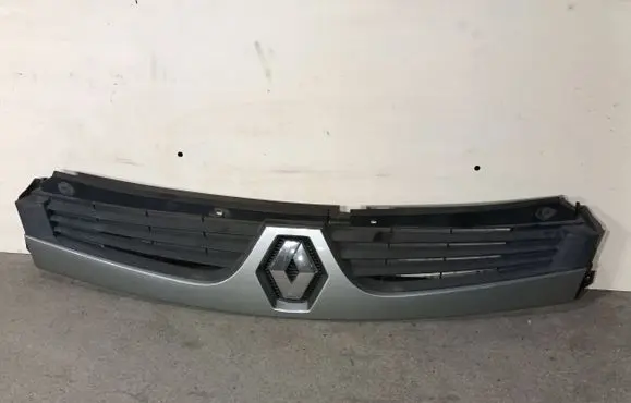 Renault Master II Front grill 8200426365