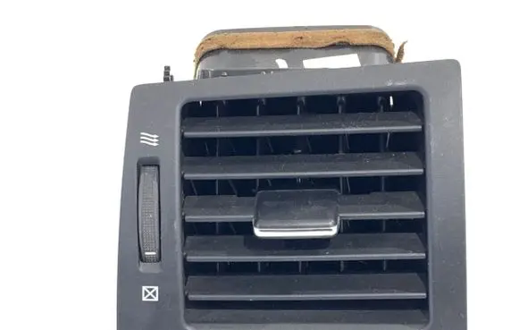 Toyota Avensis T270 Rear air vent grill 5566005100
