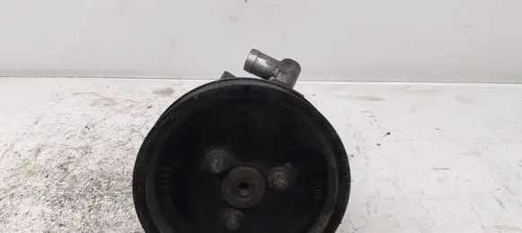 Mercedes-Benz C W203 Power steering pump A6112300115