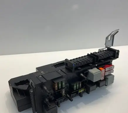 Mercedes-Benz C W204 SAM control unit 2049008601 5DK00922515 2049013901