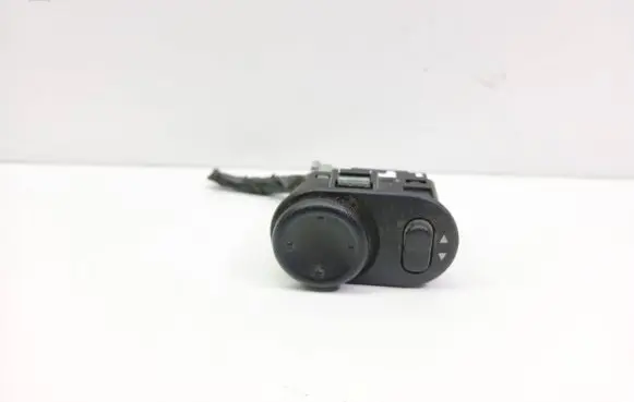 Opel Zafira A Wing mirror switch FT09226861 1232R