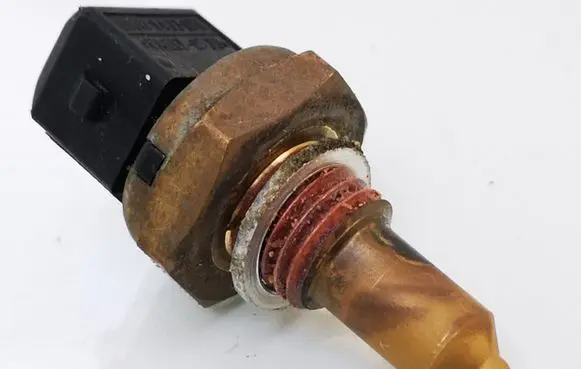Coolant temperature sensor