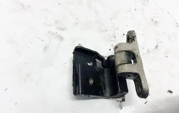 Volkswagen Golf III Tailgate/trunk/boot hinge