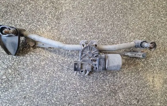 Front wiper linkage and motor