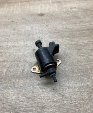 Renault Laguna I Turbo solenoid valve 7700857062