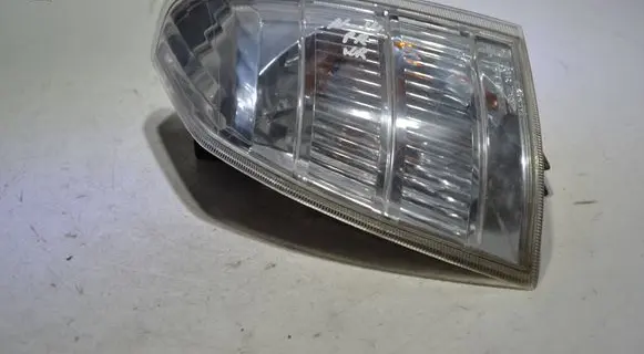 Nissan X-Trail T30 Front indicator light 