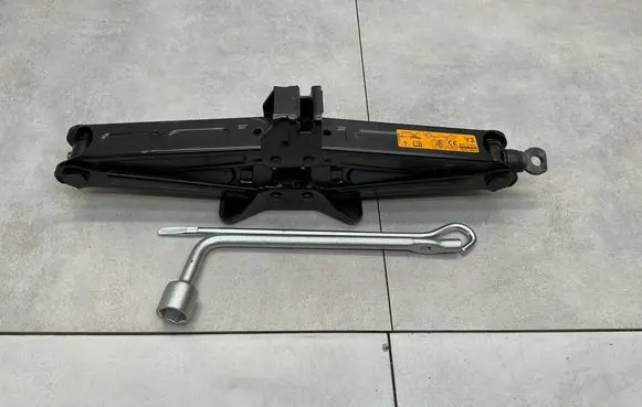 Nissan X-Trail T32 Lift Jack 995504BZ0B