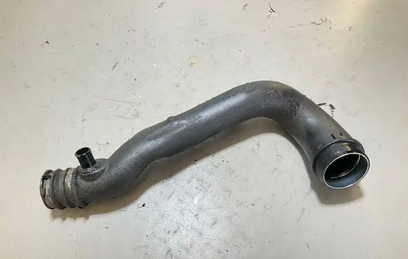 Land Rover Range Rover Sport L494 Intercooler hose/pipe CPLA9C617BA