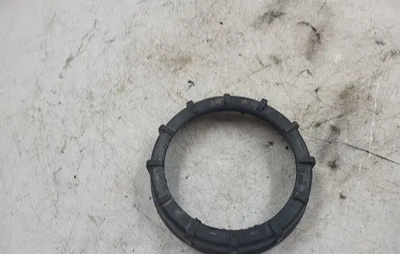 Volkswagen Bora In tank fuel pump screw locking ring/nut 