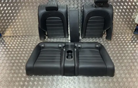 Mercedes-Benz C W205 Second row seats TM26737