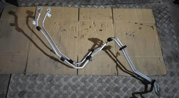 BMW X7 G07 Air conditioning (A/C) pipe/hose 68135906823593