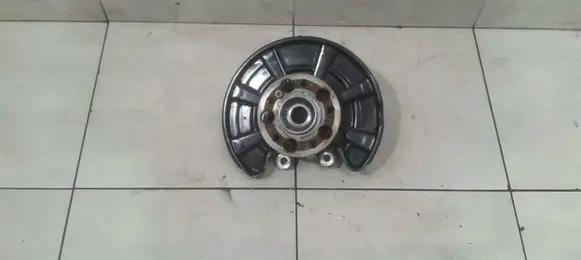 Mercedes-Benz SLK R172 Rear wheel hub A1723502008