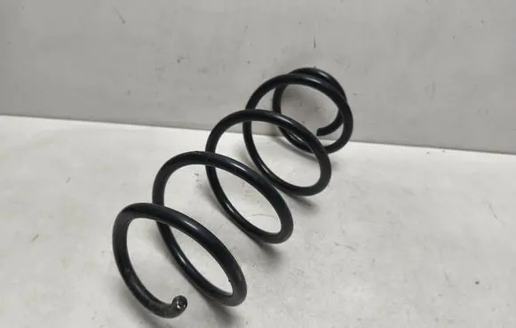 Audi Q3 8U Front coil spring