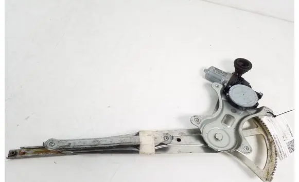 Toyota Hilux (AN10, AN20, AN30) Front door window regulator with motor