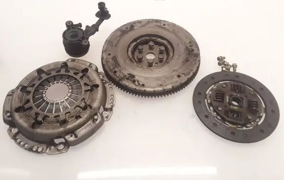 Nissan Micra Clutch set kit 30100AX600 55401