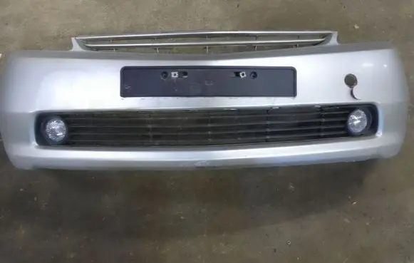 Toyota Prius (NHW20) Front bumper