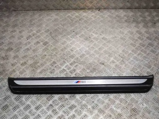 BMW 6 F12 F13 (A) pillar trim 8051705