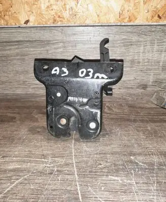 Audi A3 S3 8P Tailgate/trunk/boot lock/catch/latch 8P3827469A
