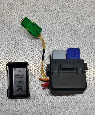 Renault Scenic II - Grand scenic II Other relay 8200222933B 030200110