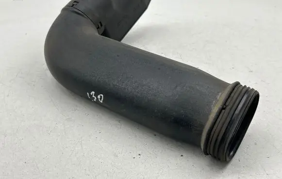 Hyundai i30 Air intake duct part 28210A5820 DK210A5802 2821030200