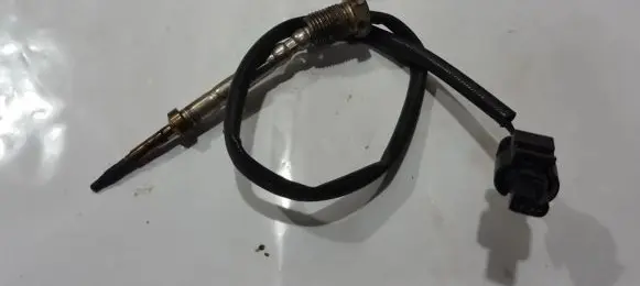 BMW X5 F15 Exhaust gas temperature sensor 7805606 D03T31