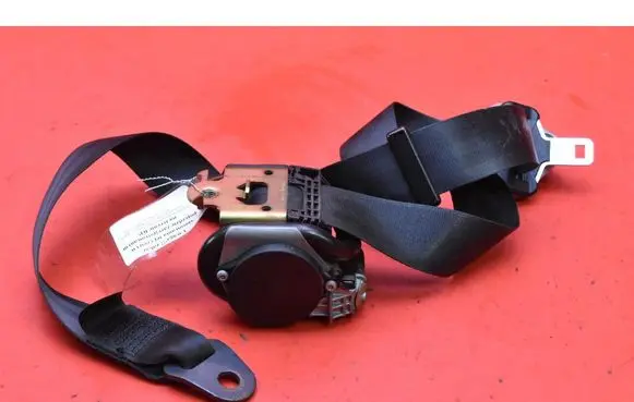 Mercedes-Benz E C207 W207 Front seatbelt 