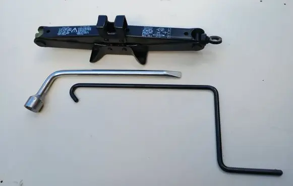 Toyota RAV 4 (XA30) Lift Jack 0911105010