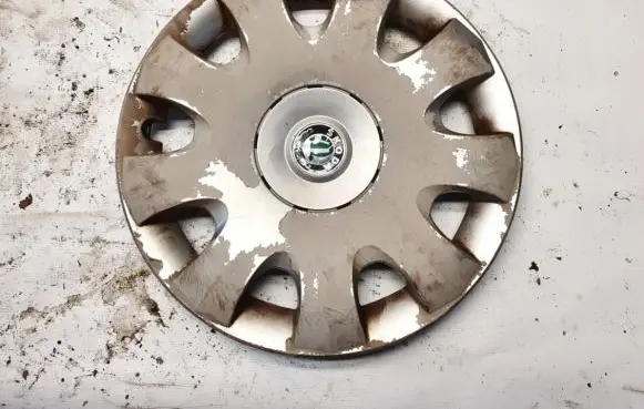 Skoda Octavia Mk2 (1Z) R15 wheel hub/cap/trim 1z0601147a
