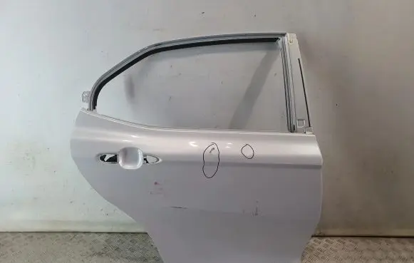 Toyota Camry VIII XV70 Rear door 6700333270