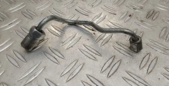 Toyota RAV 4 (XA30) Fuel main line pipe