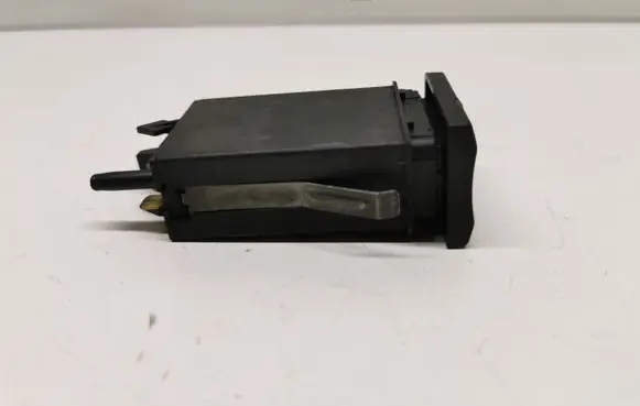 Audi A3 S3 8L Windscreen/window heater switch 8LO941503B