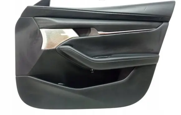 Mazda 3 Front door card panel trim