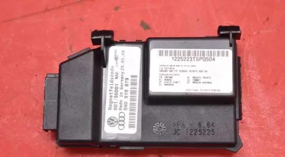 Volkswagen Tiguan Engine control unit/module ECU 5N0919879