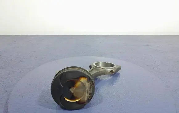 Audi A8 S8 D2 4D Piston 