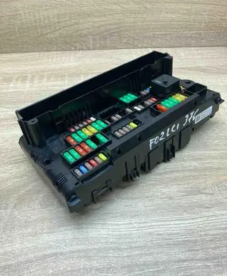 BMW 7 F01 F02 F03 F04 Fuse module 9252816 17033441