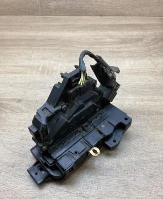 Ford Focus Rear door lock 2S4AA26412BB 421292B