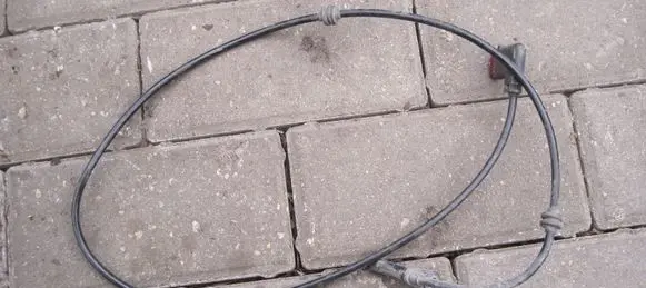 Mercedes-Benz C W204 ABS rear brake sensor A2045400317