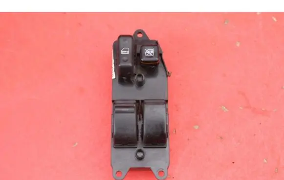 Toyota Corolla E120 E130 Electric window control switch 84820-02111